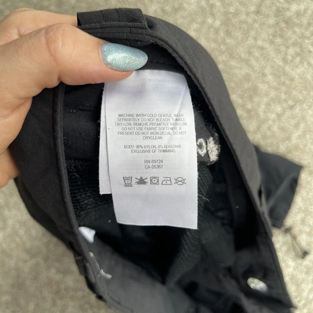 Columbia Capri Pants Womens 12 Black Omni-Shade Zip Pocket Hiking Sun Protection
